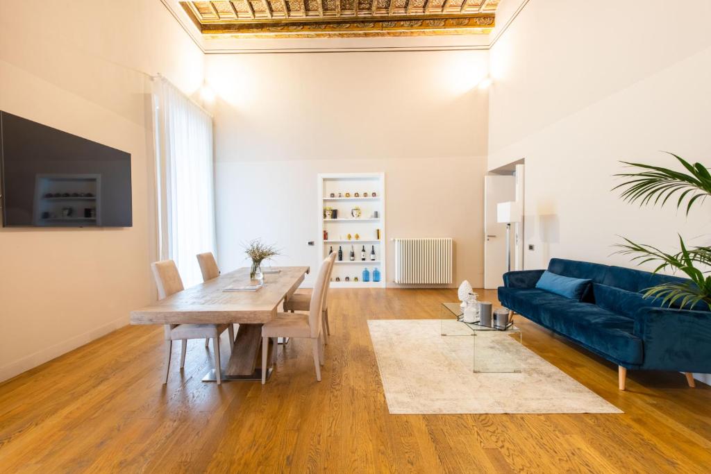 Moncada Suites & Apartments